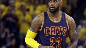 2020 年 NBA 总决赛 G2 直播回顾，湖人主场再胜，詹姆斯与戴维斯的统治力