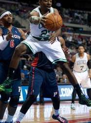 聚焦底特律，NBA 活塞队最新战况与重建前景深度解析