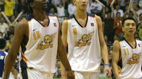粤语的魔法，NBA 球星名字背后的本土化幽默与温情