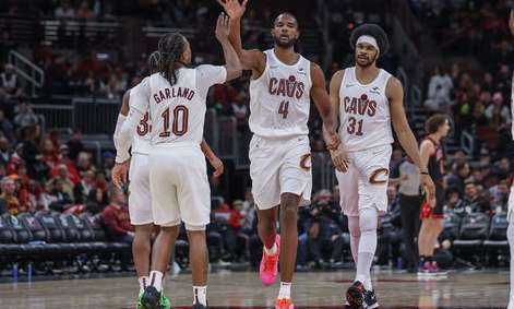 排名第三的球队晋级 NBA 杯赛，概率几何与变数解析