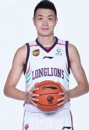 跨越山海的篮球梦，鞠明欣与 NBA 巨星的珍贵同框