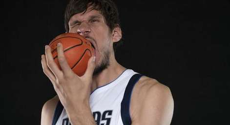 巨人禁区，NBA 历史与现役中超过 220cm 的天选之子