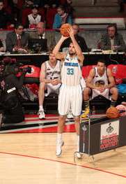 三分雨中的历史时刻，2013 年 NBA 全明星三分大赛回顾