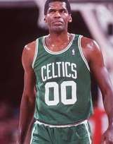 岁月不居，壮心不已，NBA 历史上最年长退役球员——罗伯特·帕里什的传奇谢幕