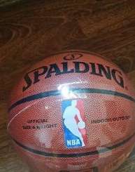 斯伯丁 NBA 专用球揭秘，从经典橙到新世代的演变