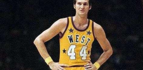 44 号传奇的延续，NBA 现役球员中谁身披此战袍？