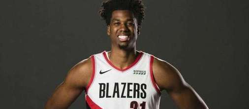 被遗忘的隐形冠军，NBA 饮水机管理员与毛巾战士的荣耀