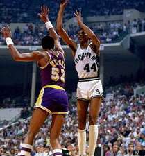荣耀的坐标，深度解析 NBA 60 周年50 大巨星排名的历史回响与争议