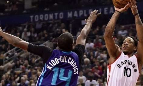 聚光灯下的色差，为何 NBA 球星在现实中往往比电视里更黑？