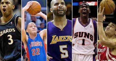 东方巨人的荣耀时刻，姚明首次入选 NBA 全明星