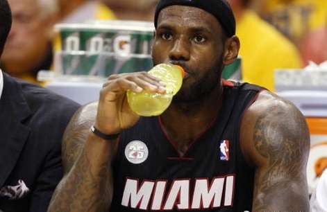 决胜场边，揭秘 NBA 球员背后的营养兵法