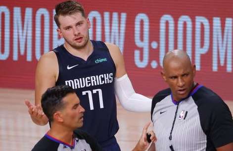 赛场之外的博弈，深度解析 NBA 球员赛间资讯的多元维度