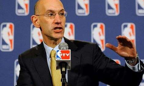 赛场上的暂停悖论，为何 NBA 球员受伤时比赛往往不中断？