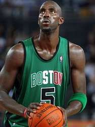 传奇的永恒坐标，17 次全明星与 NBA 历史得分榜第三位的凯文·加内特