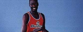 挑战地心引力，NBA 现役 1 米 60+ 球员的身高奇迹