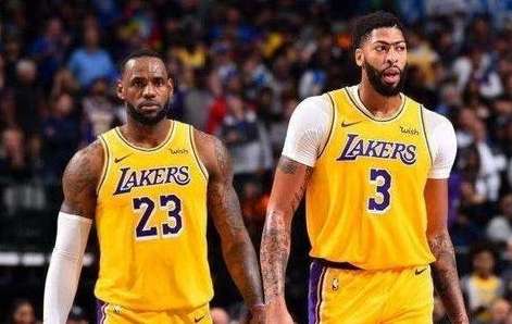 2025 NBA 实力巅峰，谁将主宰联盟前十？