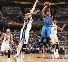 微博秒看 NBA 赛程回放，从官方直播到精彩集锦的完整指南