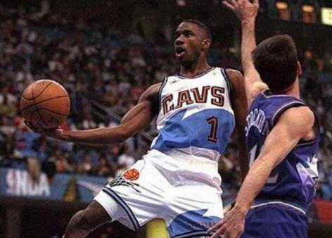 小身材大能量，盘点 NBA 历史上最厉害的矮个子球员