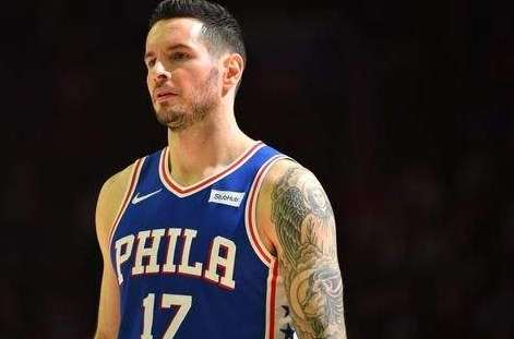 三分雨下的颜值风暴，盘点 NBA 那些帅到犯规的射手们