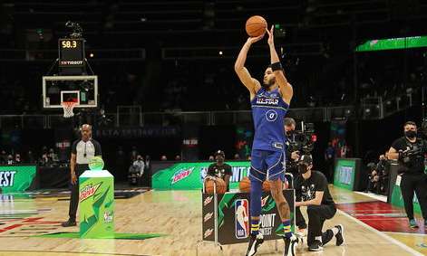 三分雨中的传奇之夜，2021 年 NBA 全明星三分球大赛直播回顾
