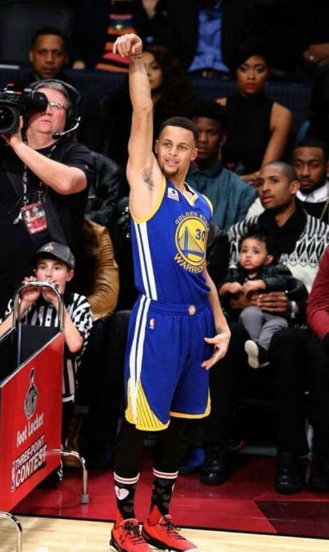 2006 年 NBA 全明星赛，三分大赛的巅峰对决与神射传奇