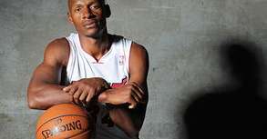 2011 NBA 全明星三分大赛视频，雷·阿伦的封神一击与经典回放