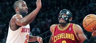 面具下的英雄，NBA 球员为何钟爱战损面罩？